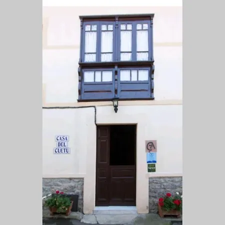 Casa Del Cuetu. Traditional In Asturias * Mere