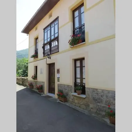 Casa Del Cuetu. Traditional In Asturias *