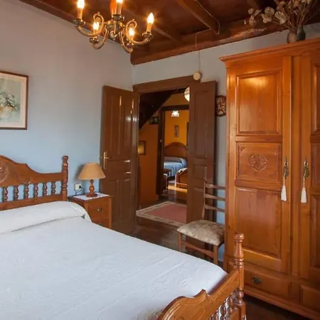 Casa Del Cuetu. Traditional In Asturias