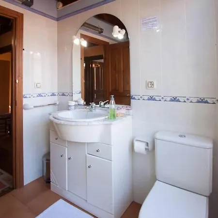 Casa Del Cuetu. Traditional In Asturias بيت للعطل Mere