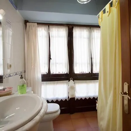 Casa Del Cuetu. Traditional In Asturias Tatil Evi Mere