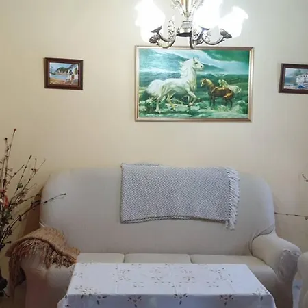 Casa Del Cuetu. Traditional In Asturias Holiday home Mere
