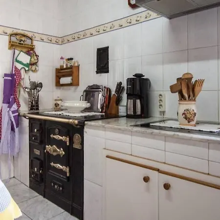 Casa Del Cuetu. Traditional In Asturias