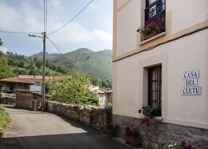 Casa Del Cuetu. Traditional In Asturias Nyaraló
