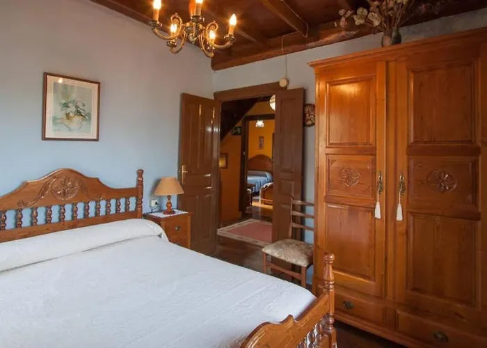 Casa Del Cuetu. Traditional In Asturias