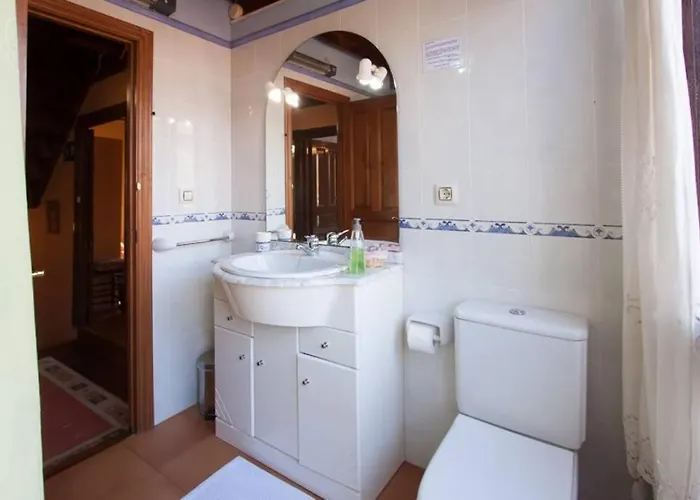 Casa Del Cuetu. Traditional In Asturias Nyaraló Meré