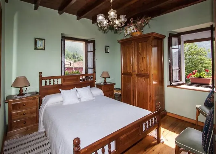 Casa Del Cuetu. Traditional In Asturias Nyaraló