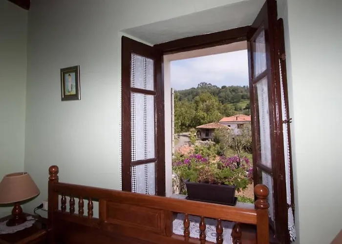 Casa Del Cuetu. Traditional In Asturias Nyaraló Meré
