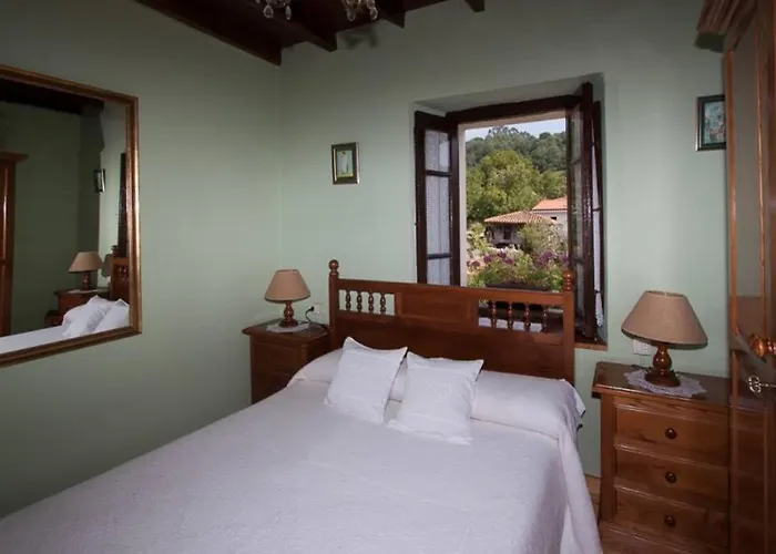 Nyaraló Casa Del Cuetu. Traditional In Asturias Meré